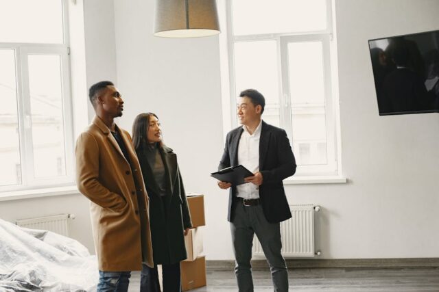 contratar agente inmobiliario lujo